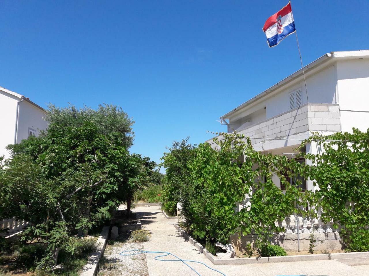 Oaza Apartment Razanac Luaran gambar