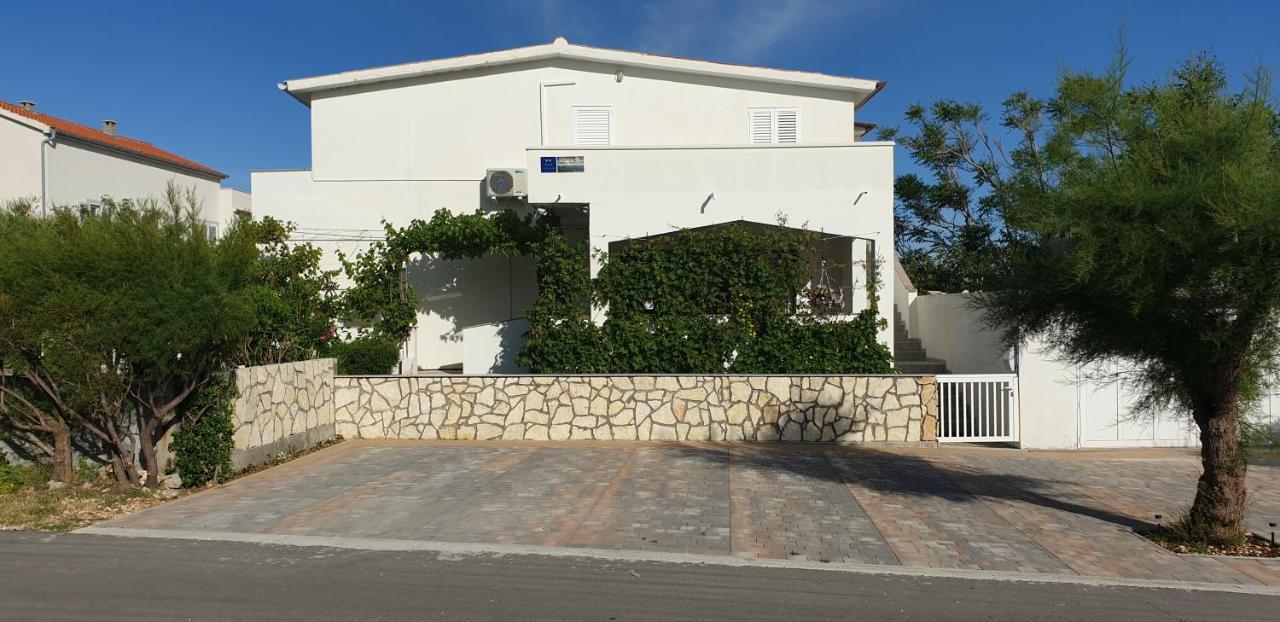 Oaza Apartment Razanac Luaran gambar